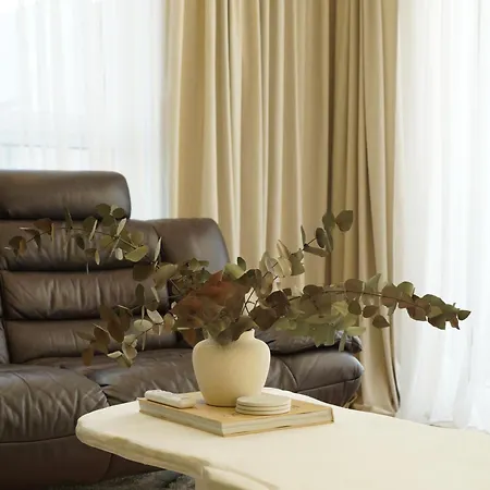 Cosy Modern Flat - Balcony & Cinema Apartmán