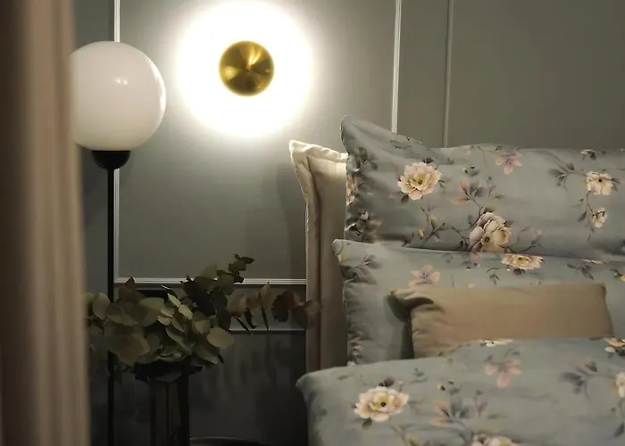 Cosy Modern Flat - Balcony & Cinema