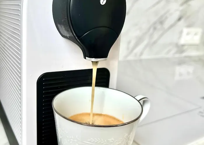 Cosy Modern Flat - Balcony & Cinema *