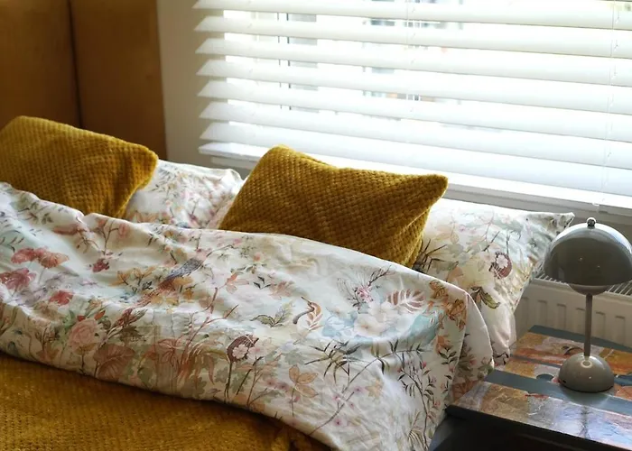 Cosy Modern Flat - Balcony & Cinema 公寓 *